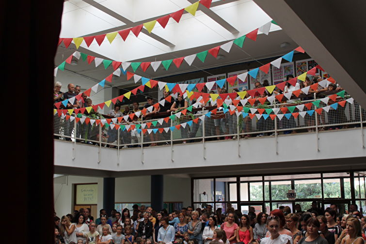 Gradonačelnik Dukić posjetio OŠ Bartul Kašić prvog dana škole Gradonačelnik Dukić posjetio OŠ Bartul Kašić prvog dana škole