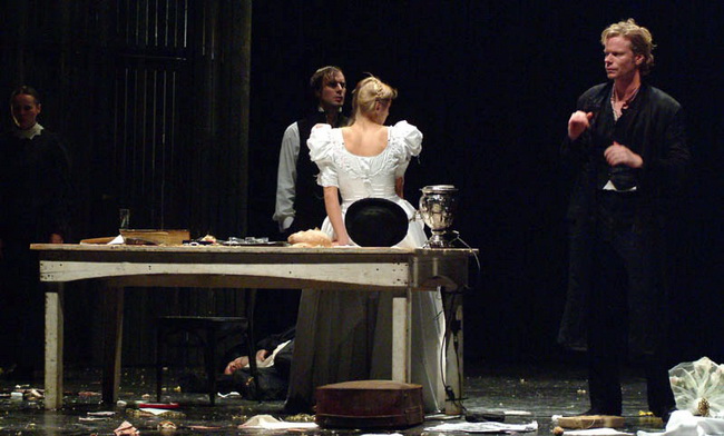 Slovensko mladinsko gledalisce: Zlocin i kazna u HKK Zadar