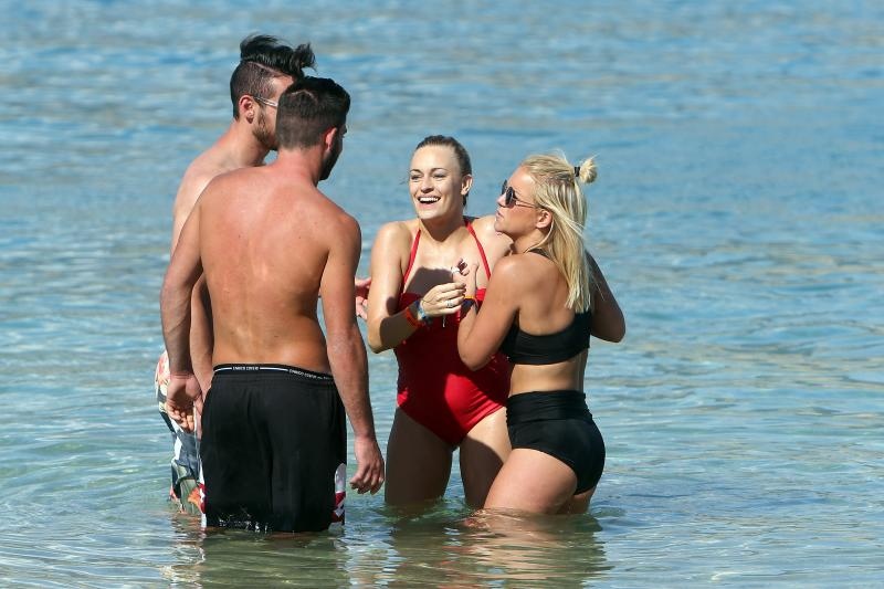 Zrće: Prvi dan Hideout festivala privukao nekoliko tisuća turista, Photo: Dalibor Urukalovic/PIXSELL Zrće: Prvi dan Hideout festivala privukao nekoliko tisuća turista, Photo: Dalibor Urukalovic/PIXSELL