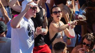 Dnevni party u klubu Papaya na plaži Zrće