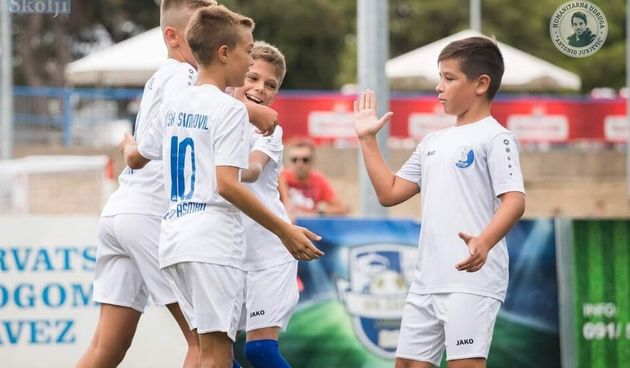 Sveti Mihovil, nogomet