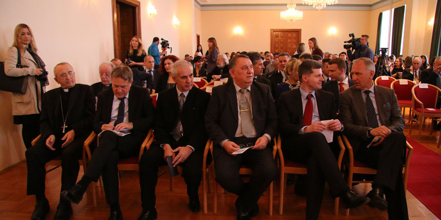 Svečana dodjela priznanja na Sveučilištu u Zadru Svečana dodjela priznanja na Sveučilištu u Zadru