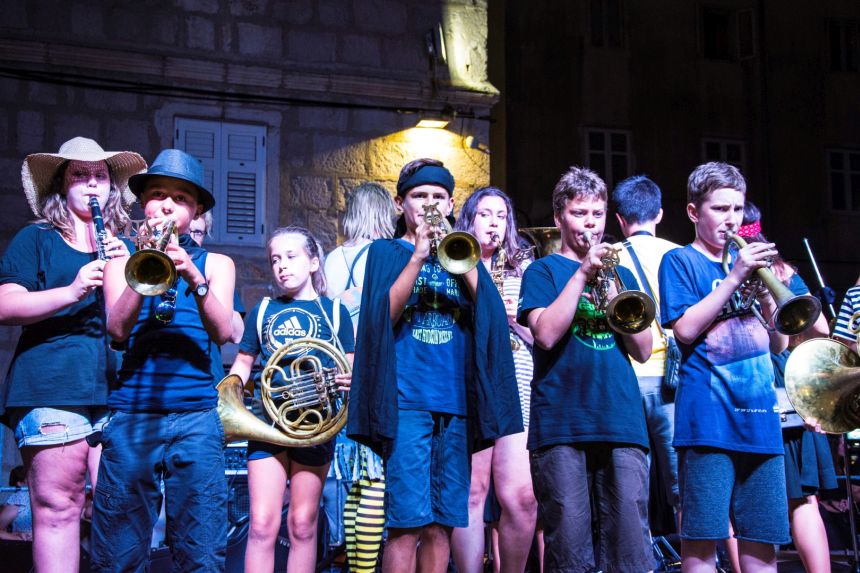 Paški Ljetni karneval 2017