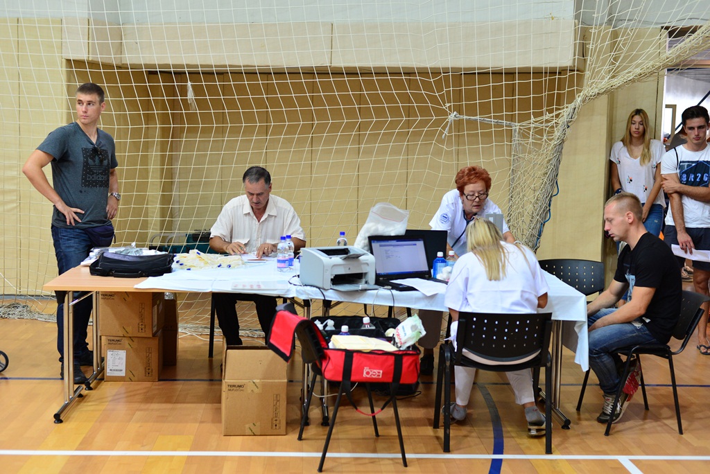 U organizaciji sekcije HZSN Zadar u dvorani 1 SC Višnjik održana je akcija dobrovoljnog darivanja krvi na kojoj je prikupljeno 25 doza tekućine koja život znači. Foto: Iva Perinčić