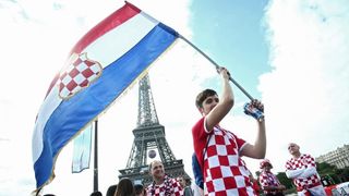 Euro 2016: Hrvatski navijači napravili fenomenalnu atmosferu u Parizu. Photo: Sanjin Strukić/PIXSELL Euro 2016: Hrvatski navijači napravili fenomenalnu atmosferu u Parizu. Photo: Sanjin Strukić/PIXSELL
