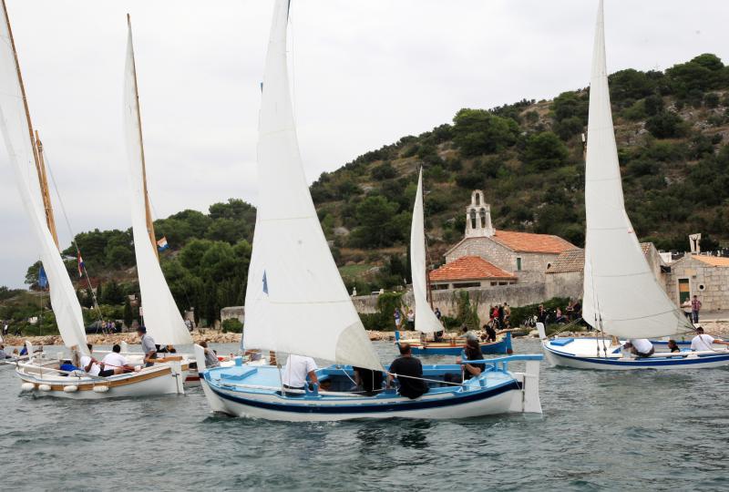 Murter: Regata “Latinsko idro” 2013, Foto: Duško Jaramaz/PIXSELL Murter: Regata “Latinsko idro” 2013, Foto: Duško Jaramaz/PIXSELL