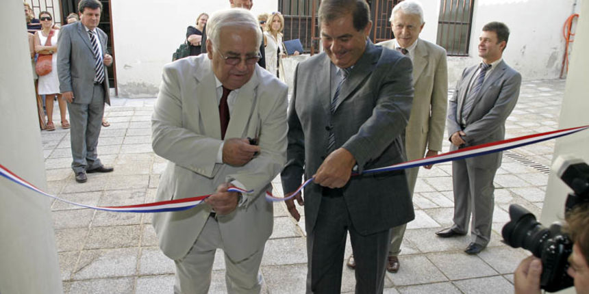 Image 1181479 (auto) Image 1181479 (auto)