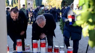 Na Gradskom groblju položeni vijenci povodom obilježavanja 33. obljetnice 72. bojne Vojne policije Na Gradskom groblju položeni vijenci povodom obilježavanja 33. obljetnice 72. bojne Vojne policije