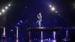 Image 379337 (auto) Image 379337 (auto)