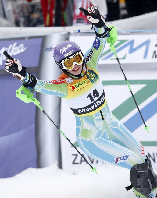 Maribor, Slovenija, 170110.
Audi FIS Ski World Cup.
46. Zlatna lisica. Slaolm.
Na fotografiji: slavlje drugoplasirane Tine Maze (SLO).
Foto: Ronald Gorsic / CROPIX