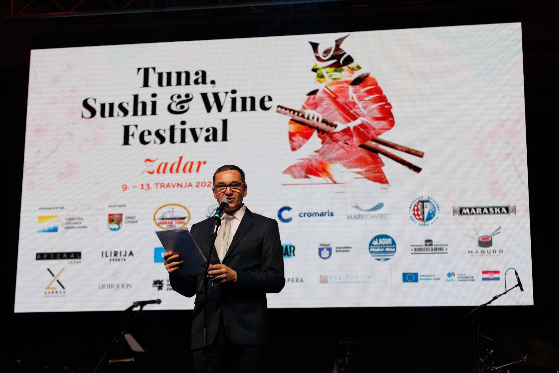 Gala večera japanskih i hrvatskih kuhara napunila Arsenal do posljednjeg mjesta Gala večera japanskih i hrvatskih kuhara napunila Arsenal do posljednjeg mjesta