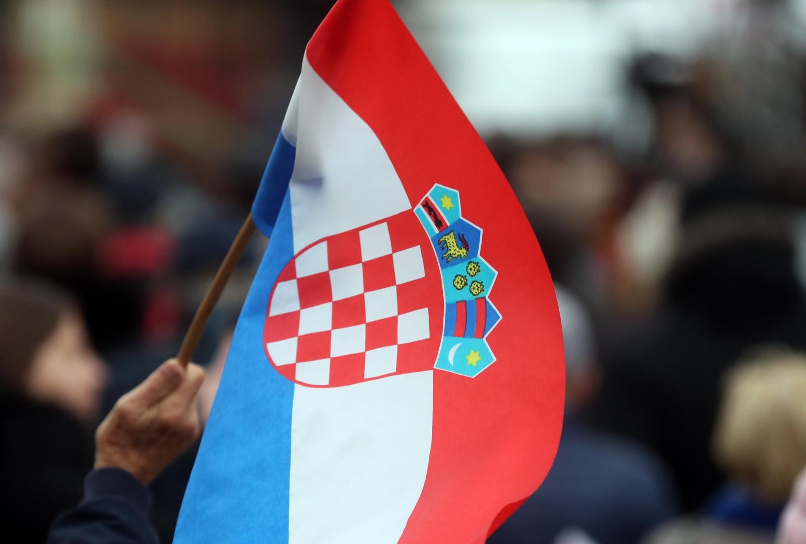 Navijači na Trgu bana Josipa jelačića čekaju Davis Cup reprezentativce