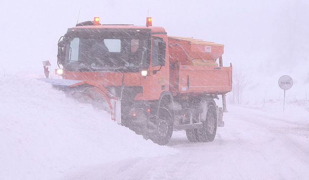 Snijeg zabijelio Plitvice (Foto: M. Pusic, CROPIX)