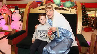 Sv. Luce razveselila mališane u Supernova centru, Foto: Iva Perinčić Sv. Luce razveselila mališane u Supernova centru, Foto: Iva Perinčić