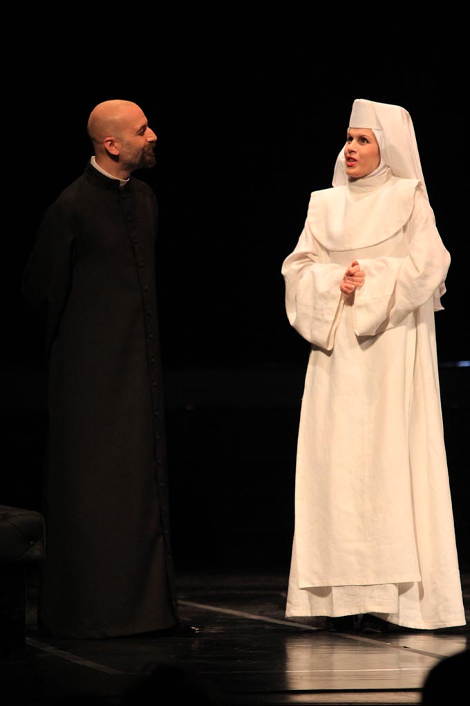 Gospoda Glembajevi u HNK Zadar, foto: Iva Perinčić Gospoda Glembajevi u HNK Zadar, foto: Iva Perinčić