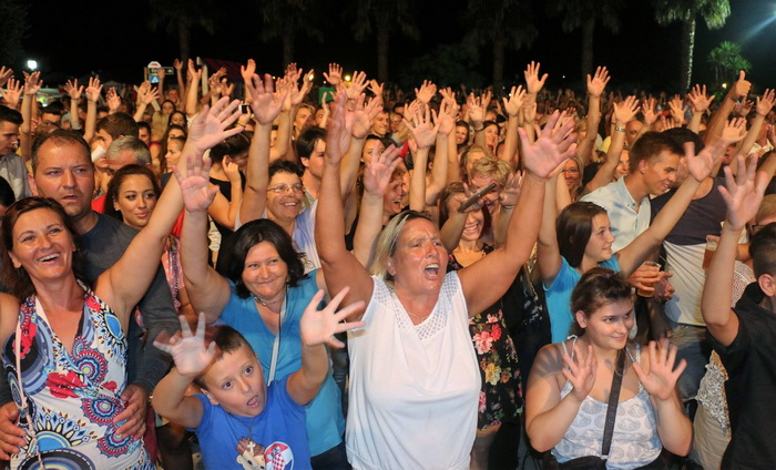 Virska fešta: Koncert Jole i ponoćni vatromet. Foto: Virski list