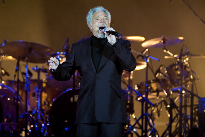 Zagreb, 211111.
Legendarni pjevac Tom Jones, odrzao je veceras koncert u Areni Zagreb u sklopu  Praise & Blame  europske turneje.
Foto: Neja Markicevic / CROPIX