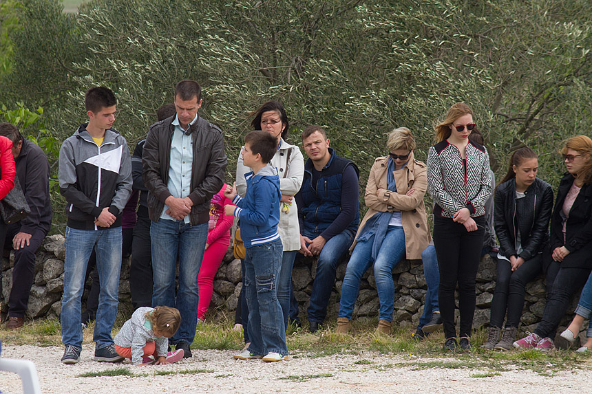 Misa na ostacima crkve na Petrini, foto: Leo Banić Misa na ostacima crkve na Petrini, foto: Leo Banić