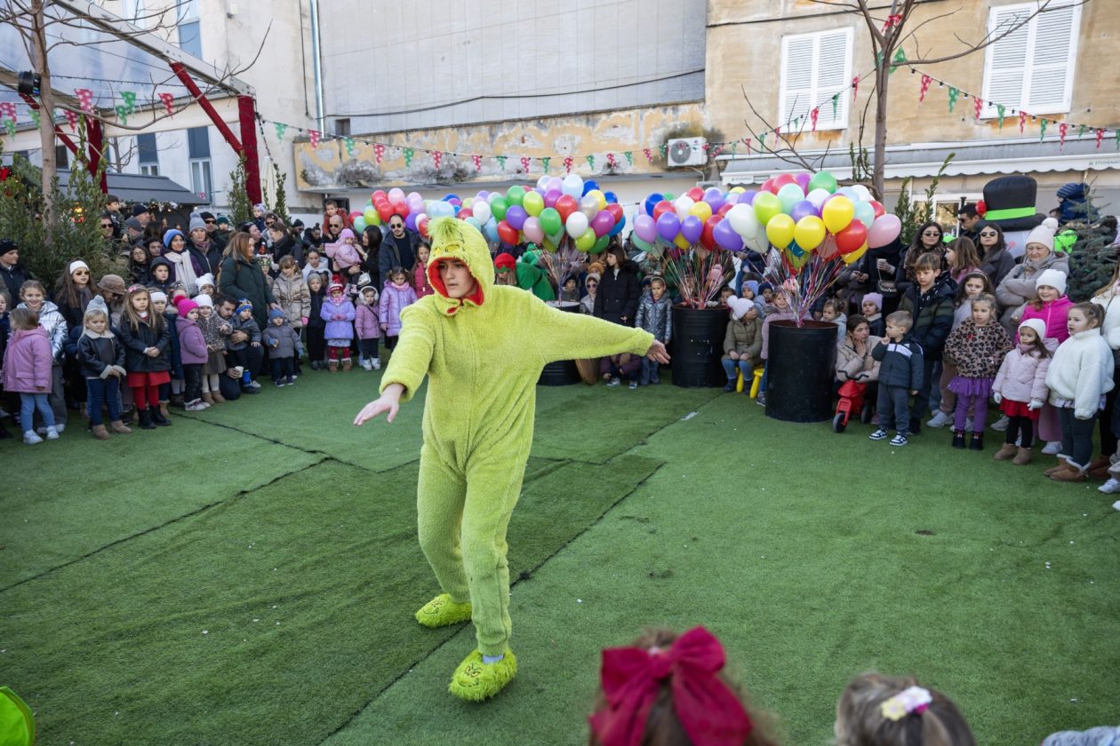 Dječji doček Nove godine na Božićnom gramofonu
