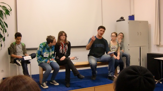 “Igrajmo se”: Olovka piše srcem, foto: I. Pejkovic “Igrajmo se”: Olovka piše srcem, foto: I. Pejkovic