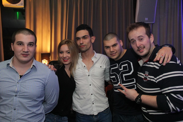 Vikend u Ledani Lounge & Baru: Red Hot Friday Night i Saturday White Fever. Vikend u Ledani Lounge & Baru: Red Hot Friday Night i Saturday White Fever.