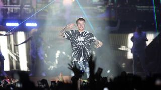 Image 379357 (auto) Image 379357 (auto)