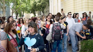 Studentski prosvjed: Zagrlimo rektorat