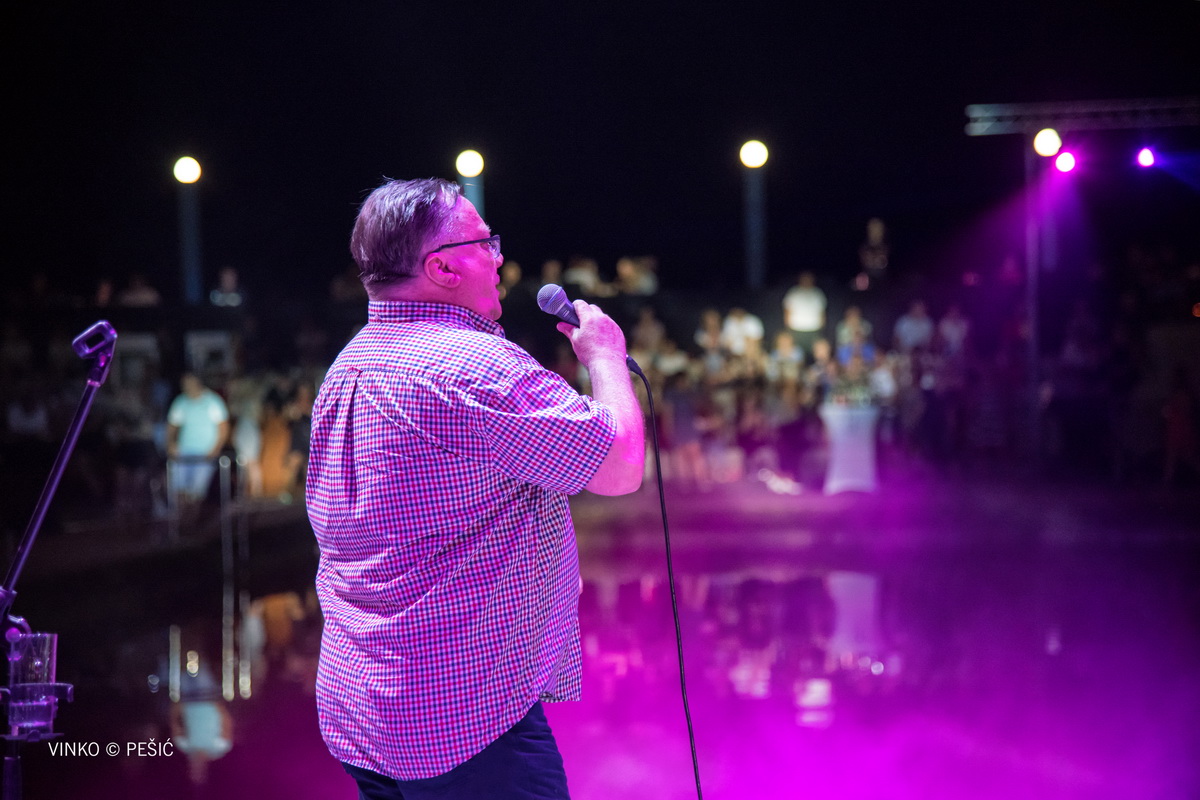 Halid Bešlić @ Bazen Ilirije u Biogradu n/M Halid Bešlić @ Bazen Ilirije u Biogradu n/M