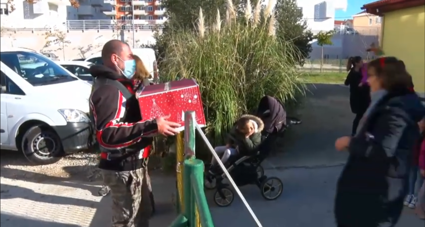 Pripadnici moto kluba Beštije posjetili dječji vrtić Latica Pripadnici moto kluba Beštije posjetili dječji vrtić Latica