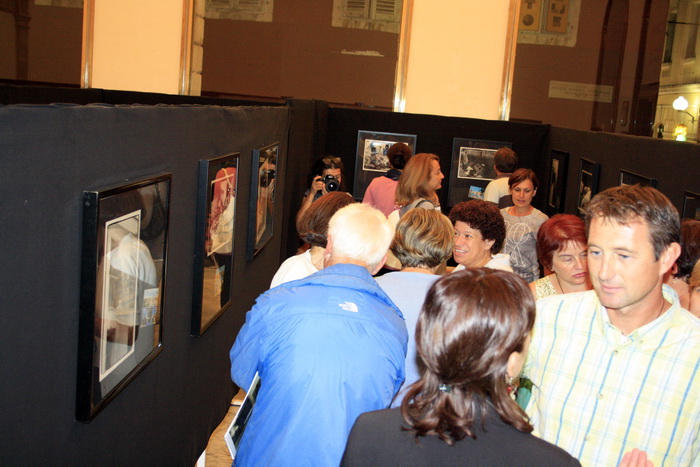 Gradska loza: Otvorenje izlozbe “Fragmenti jednog sjecanja” Roberta Marnike