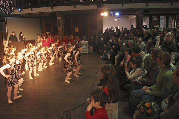 Plesna udruga Gesta: Ima li spasa za Djeda Mraza (Foto:Saša Čuka)