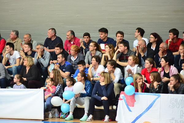 SC Višnjik, dvorana 3. Finale doigravanja za prvaka Hrvatske: ŽKK Zadar – ŽKK Medveščak 54-76 SC Višnjik, dvorana 3. Finale doigravanja za prvaka Hrvatske: ŽKK Zadar – ŽKK Medveščak 54-76