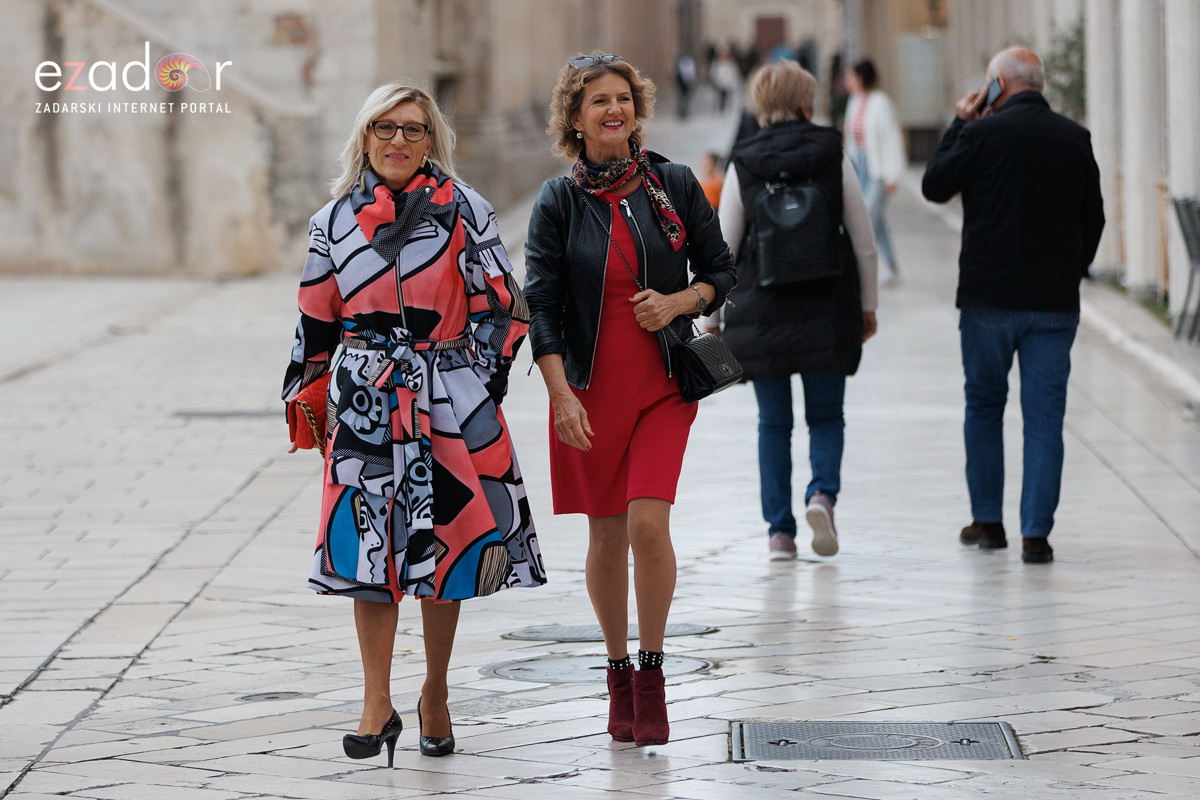 Đir po gradu, subotnja špica 12. studenog 2022. Đir po gradu, subotnja špica 12. studenog 2022.