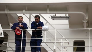 Rijeka, 251011.
U rijeckom brodogradilistu 3. maj danas je Tankerska plovidba Zadar preuzela tanker Vinjerac porinut krajem svibnja. Rijec je o drugom istovjetnom tankeru izgradjenom u 3. maju za zadarskog narucitelja. Sluzi za prijevoz nafte, naftnih pre Rijeka, 251011.
U rijeckom brodogradilistu 3. maj danas je Tankerska plovidba Zadar preuzela tanker Vinjerac porinut krajem svibnja. Rijec je o drugom istovjetnom tankeru izgradjenom u 3. maju za zadarskog narucitelja. Sluzi za prijevoz nafte, naftnih pre