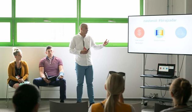 Božičev, Pece i Bačić predstavili kampanju #birajzadar na dva summita digitalnog poslovanja u Zagrebu