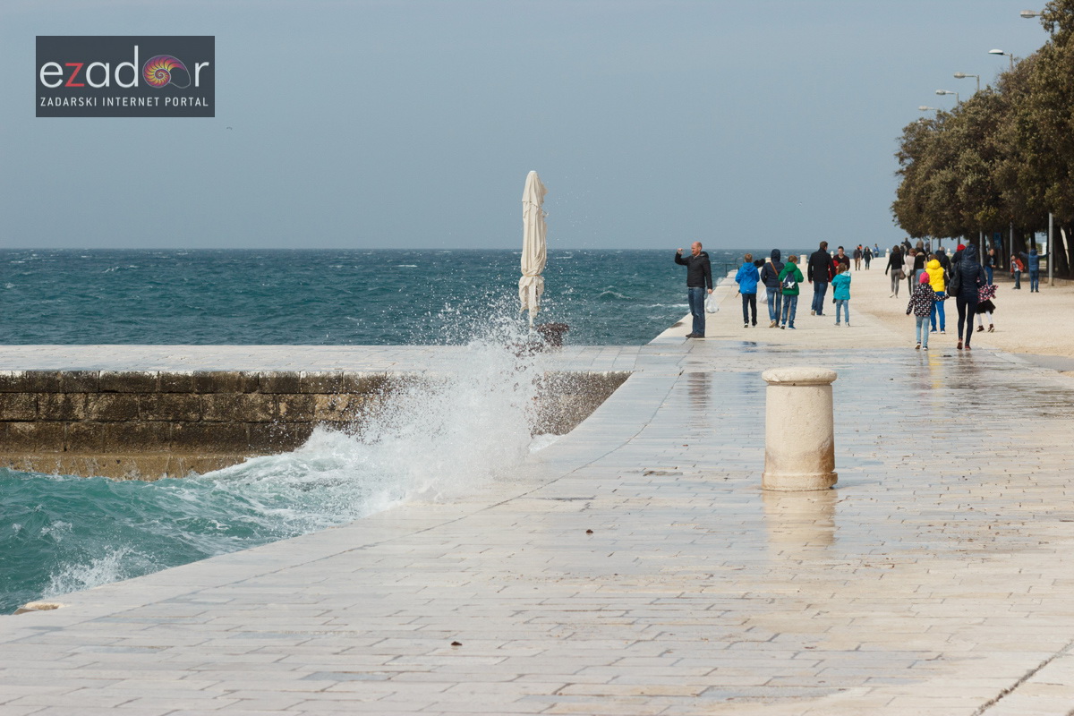 Đir po gradu, petak 30. ožujka 2018. Đir po gradu, petak 30. ožujka 2018.