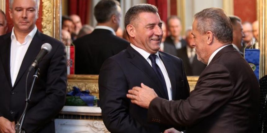 , Zagreb – U Dvercu je odrzana dodjela povelje pocasnog gradjanina Zagreba generalu Anti Gotovini. Photo: Anto Magzan/PIXSELL , Zagreb – U Dvercu je odrzana dodjela povelje pocasnog gradjanina Zagreba generalu Anti Gotovini. Photo: Anto Magzan/PIXSELL