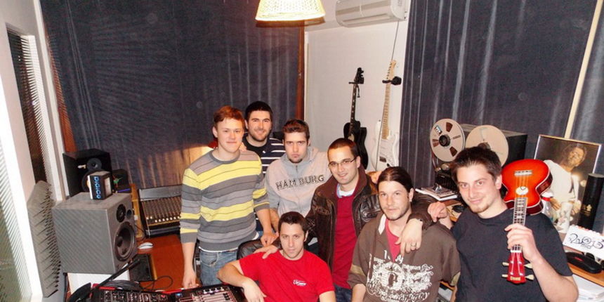 Mjesni odbor dovršava novi album Mjesni odbor dovršava novi album