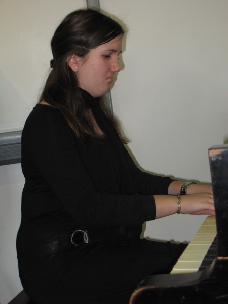 Dodjela nagrada za umjetničke radove u gimnaziji J. Barakovića Dodjela nagrada za umjetničke radove u gimnaziji J. Barakovića