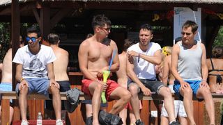 Tisno – Drugog dana Garden festivala posjetitelji uzivali u zabavi na plazi. Photo: Hrvoje Jelavic/PIXSELL