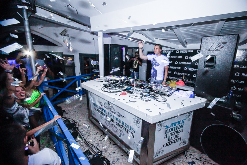 Sinoćnjim nastupom u primoštenskoj Aurori, DJ Antoine ostavio publiku bez daha