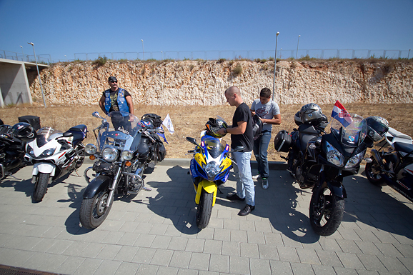 Image 867325 (auto) Image 867325 (auto)