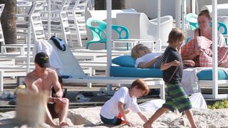 Glumica Julia Roberts u društvu supruga i djece uživa na splitskoj plaži