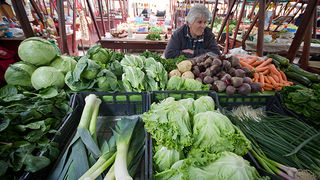 Đir po pijaci, 17. travnja 2012. (foto:Saša Čuka)