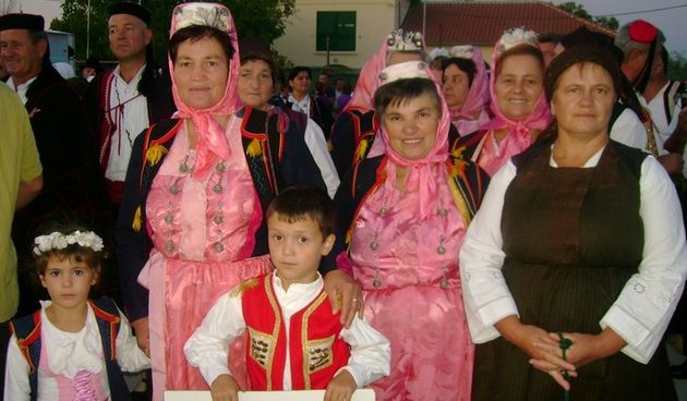 Raštane Donje: Večer folklora “Pisme moje u škatuli stoje”