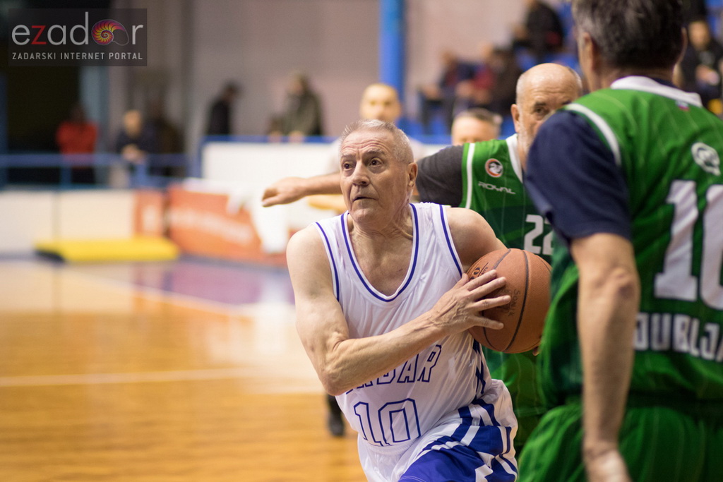 Fešta u povodu 80. rođendana Pina Giergie: Vetarani KK Zadar – Veterani KK Olimpija Fešta u povodu 80. rođendana Pina Giergie: Vetarani KK Zadar – Veterani KK Olimpija