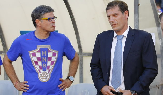 Split, 030611. 
Stadion Poljud.
Kvalifikacijska nogometna utakmica za Europsko prvenstvo u Poljskoj i Ukrajini 2012: Hrvatska – Gruzija.
Na slici: Aljosa Asanovic i Slaven Bilic.
Foto: Duje Klaric / CROPIX