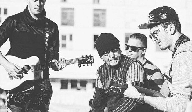 Bend La život je lijep u nedjelju na Trgu Petra Zoranića