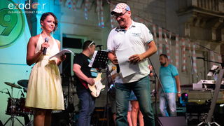 Svečani doček svjetskih prvaka Mihovila i Šime Fantele na Narodnom trgu Svečani doček svjetskih prvaka Mihovila i Šime Fantele na Narodnom trgu