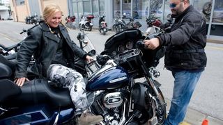 Zagreb – U prodavaonici i zastupnistvu Harley Davidson motora odrzani su Dan otvorenih vrata na kojem su posjetioci mogli razgledati motocikle i neke od njih isprobati. Photo: Davor Visnjic/PIXSELL